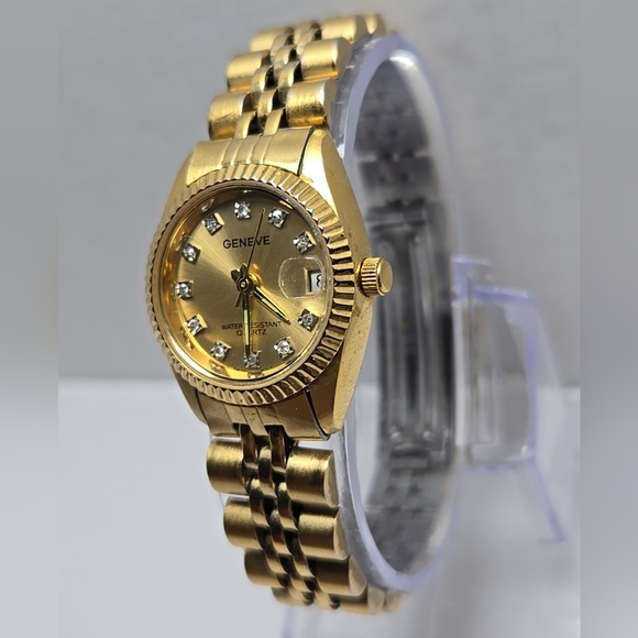 Gold Women's Watch - Picture 2 of 14
